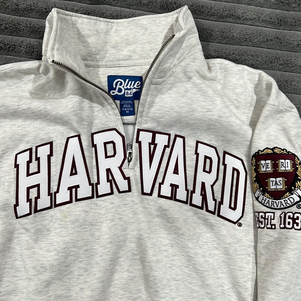 Warm Harvard Crewneck